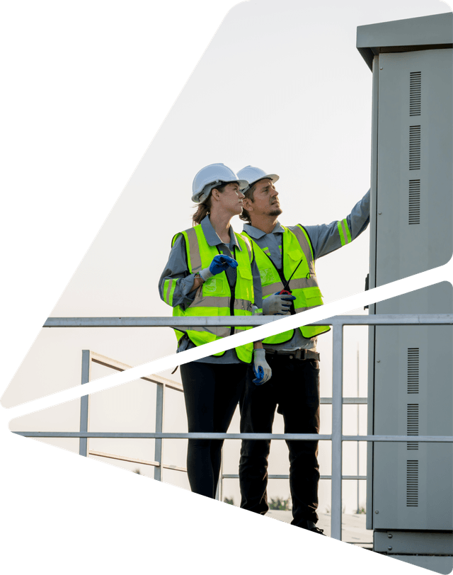 עובדי אשטרום אנרגיה מתחדשת Ashtrom Renewable Energy Employees